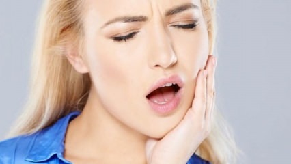 Kaj povzroča bolečine v čeljusti? Kako poteka zdravljenje?