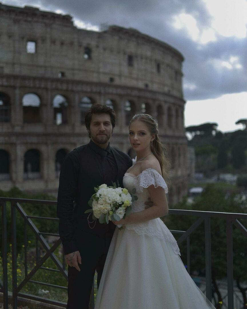 Poroka slavnega para je potekala v Rimu