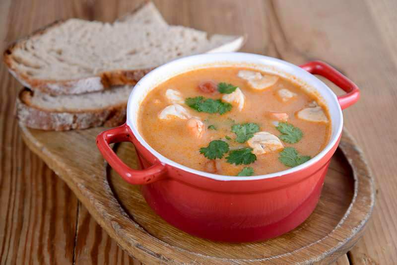 Kako narediti juhe bolj goste? 5 skrivnosti gostih juh