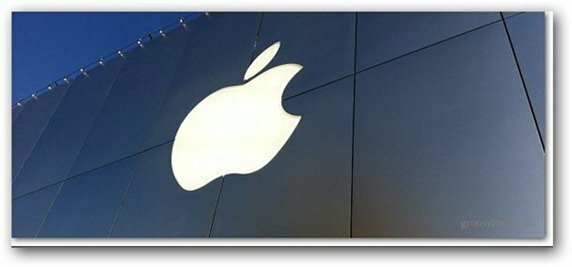 Apple želi iPhone5.com zdaj!