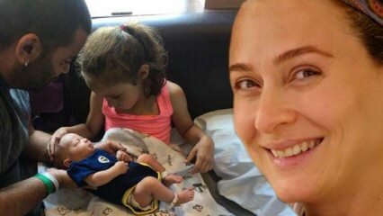 Nova mati Ceyda Düvenci je pokazala obraz svojega sina