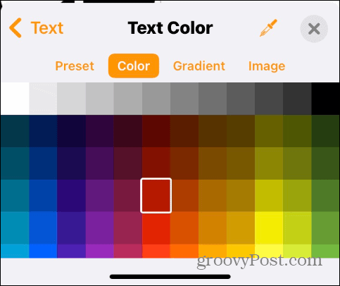 Spremenite barvo besedila na iPhoneu