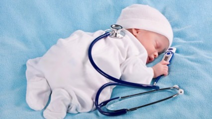 Kaj lahko storijo dojenčki, stari 1 mesec? 0-1 mesečni razvoj (novorojenčka) dojenčka