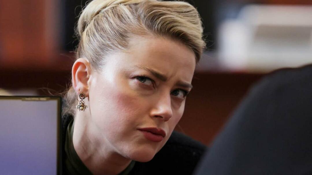 Nekdanja žena Amber Heard, Johnny Deppe, ima težave s plačilom odškodnine