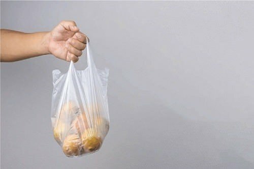 previdnostni ukrepi za čiščenje vrečk pri nakupovanju z živili