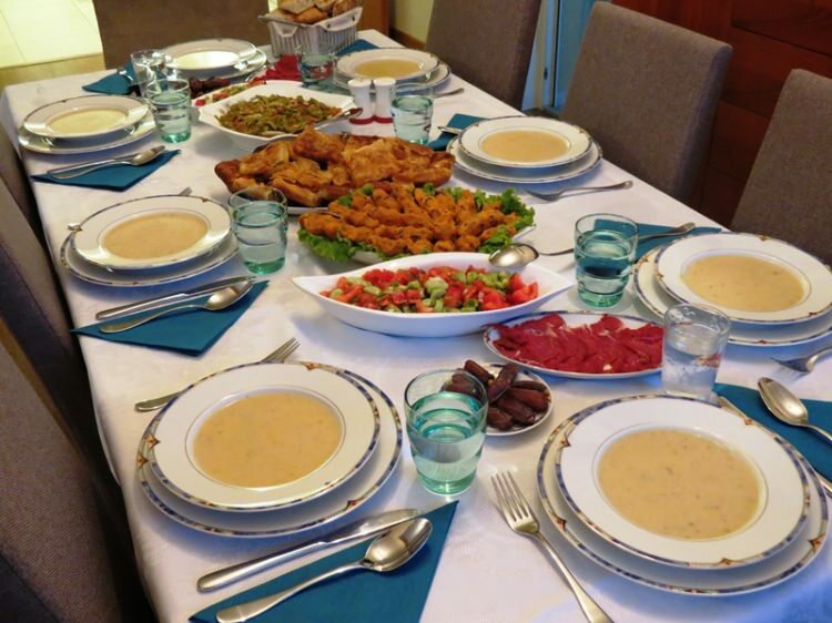 Ne puščajte nadzora v vabil iftar