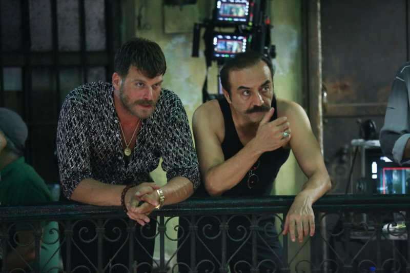 Zadnja vloga Kıvança Tatlıtuğa v filmu je spirala organiziranih del