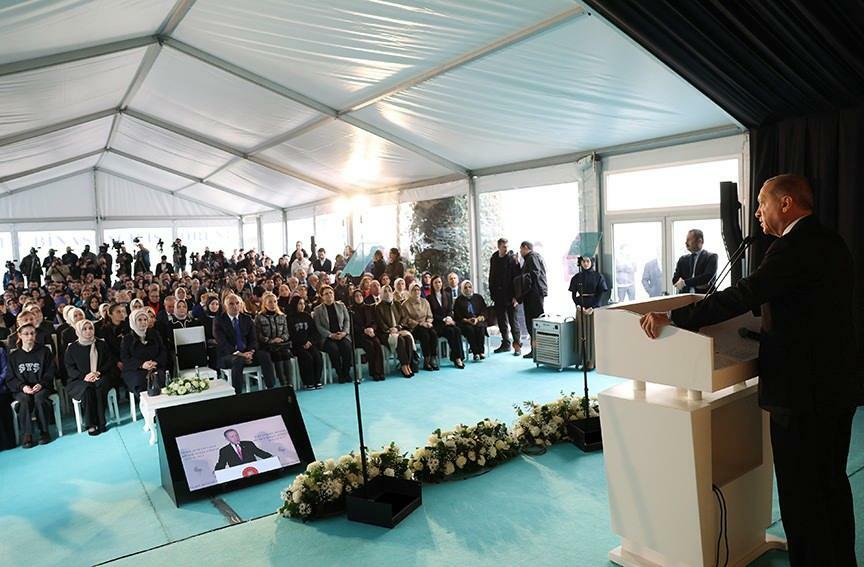 Predsednik Erdoğan je govoril na odprtju fundacije Şule Yüksel Şenler