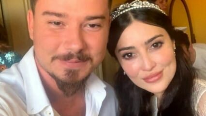 Znana igralka Melike İpek Yalova se je poročila z Altuğem Gültanom!