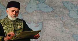 Bahadır Yenişehirlioğlu je delil zemljevid, ki prikazuje zahrbten obraz Zahoda! Turčija kos za kosom...