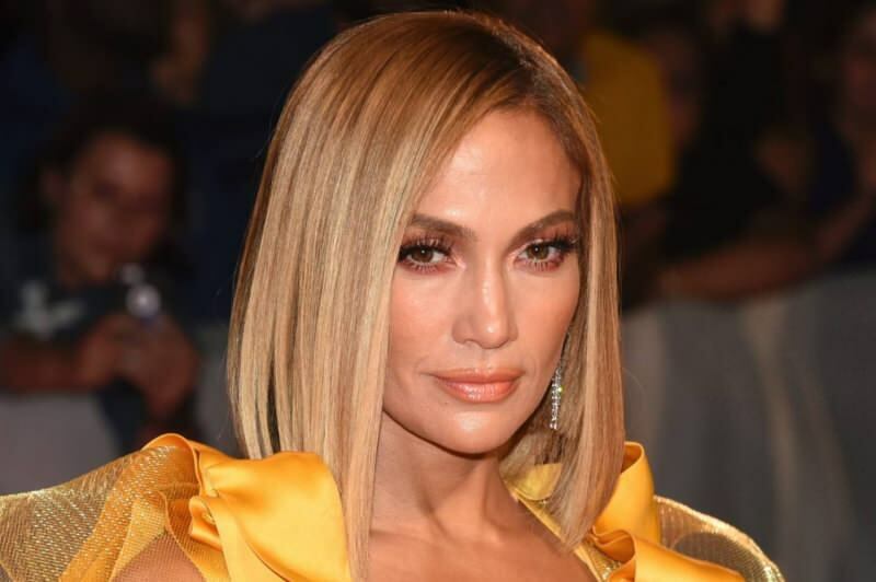 Znana pevka Jennifer Lopez je zaradi koronavirusa odpovedala svojo poroko!
