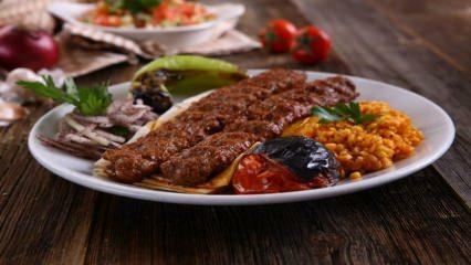 Kako narediti pravi adana kebab? Domači recept za adana kebab