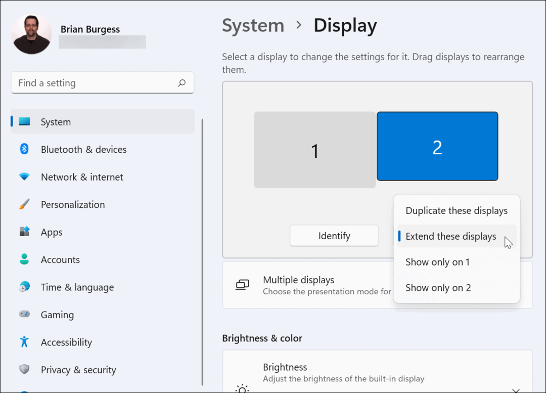 Razširite nastavitve monitorja zaslona Windows 11