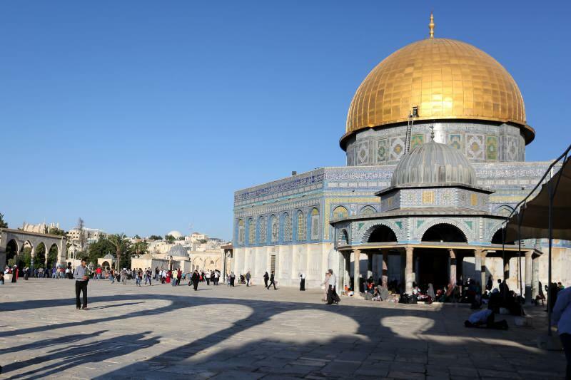 Masjid al-Aqsa se je na Ramadan pripravil s prostovoljnim delom stotin Palestincev