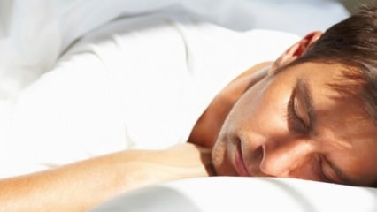 Kaj je zaspan spanec, kdaj je čas za izgubo? Znanstvene prednosti spalnega kosila