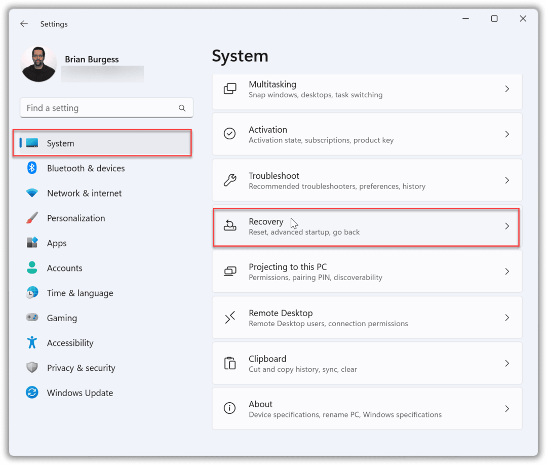 Odprite BIOS v sistemu Windows 11