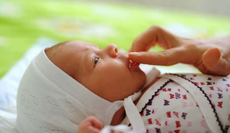 Simptomi in zdravljenje drozga pri dojenčkih! Kako je drozg pri dojenčkih?