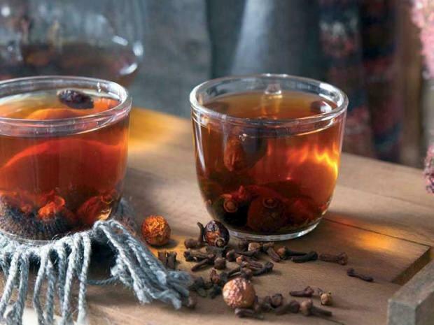 Kako pripraviti čaj iz šipka in cimeta?