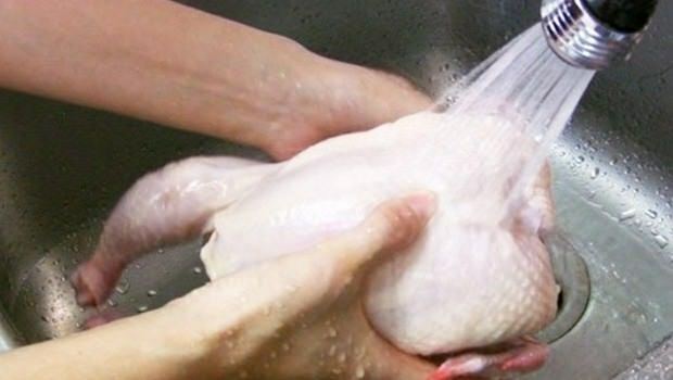 Kako je treba piščanca očistiti?