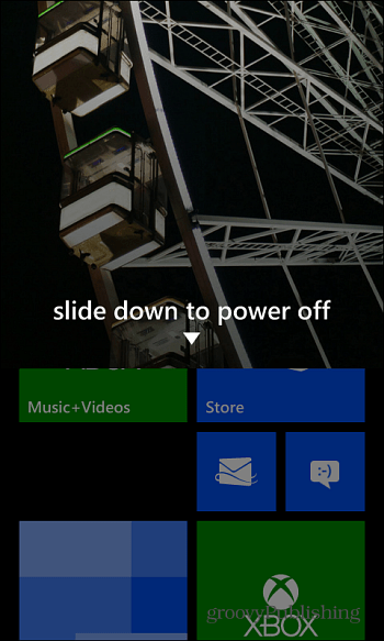 Potisnite navzdol, da izklopite Windows Phone 8