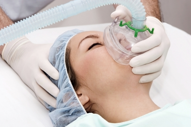 Kaj je splošna anestezija? Kdaj se splošna anestezija ne uporablja?