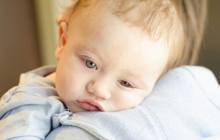 Kako se avtizem razume pri dojenčkih?
