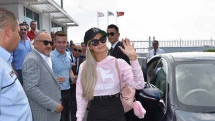 Svetovna zvezda Paris Hilton je v TRNC!