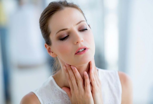 Kateri so vzroki in simptomi izcedka iz nosu? Naravni načini, ki so dobri za izcedek iz nosu