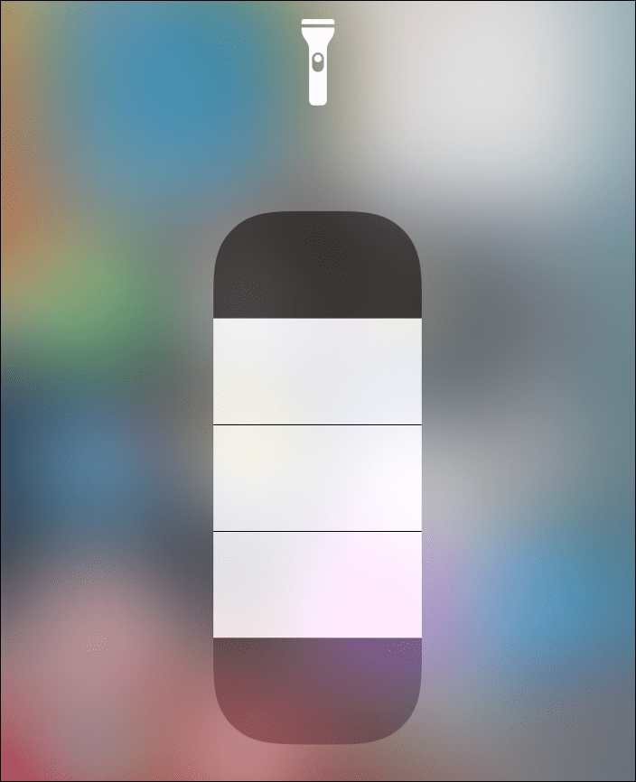 Vklopite ali izklopite svetilko na iPhoneu