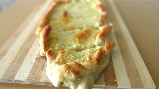 Kako narediti sladico iz sira v kruhu Elazig?