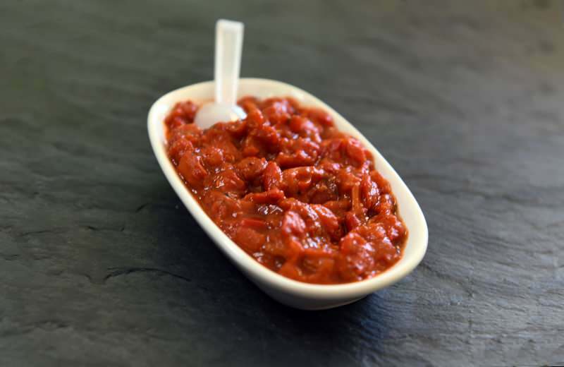 Kaj je ayvar omaka in kako je narejena? Balkanska kutina omaka