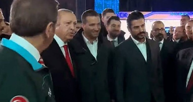 Predsednik Recep Tayyip Erdogan in Burak Ozchivit 