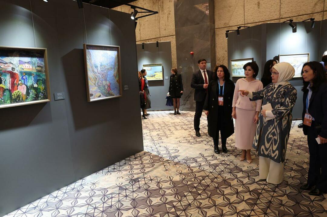 Emine Erdoğan je obiskala razstavo Uzbekistan Colors Exhibition v Samarkandu