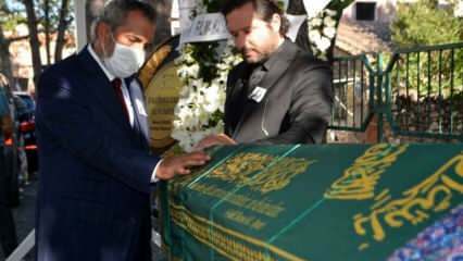 Yavuz Bingöl je s težavo stal na pogrebu svojega brata