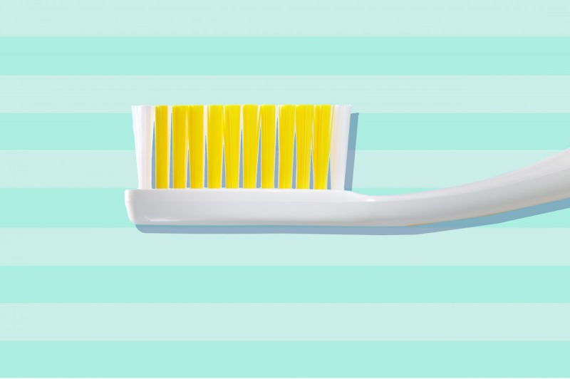 Kako poteka čiščenje zobnih ščetk? Popolno čiščenje zobnih ščetk