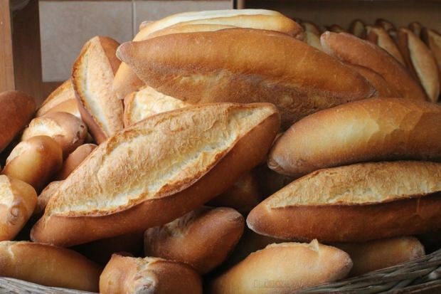 Je kruh škodljiv? Kaj če kruha ne jeste 1 teden? Ali lahko živimo samo od kruha in vode?