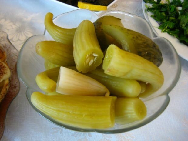 Kako narediti vložene kumarice doma? Triki izdelave kislih kumaric