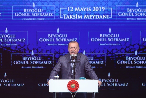 Predsednik Erdoğan: Umetnik ne gre narobe