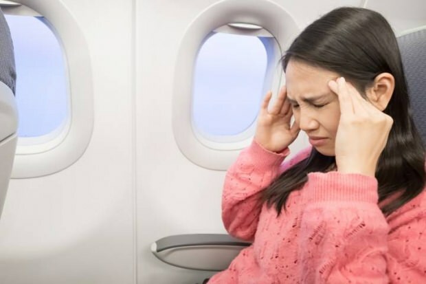 Kaj so letalske bolezni? Kaj je treba storiti, da ne bi zboleli na letalu?