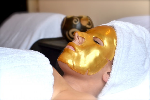 Prednosti zlate maske za kožo