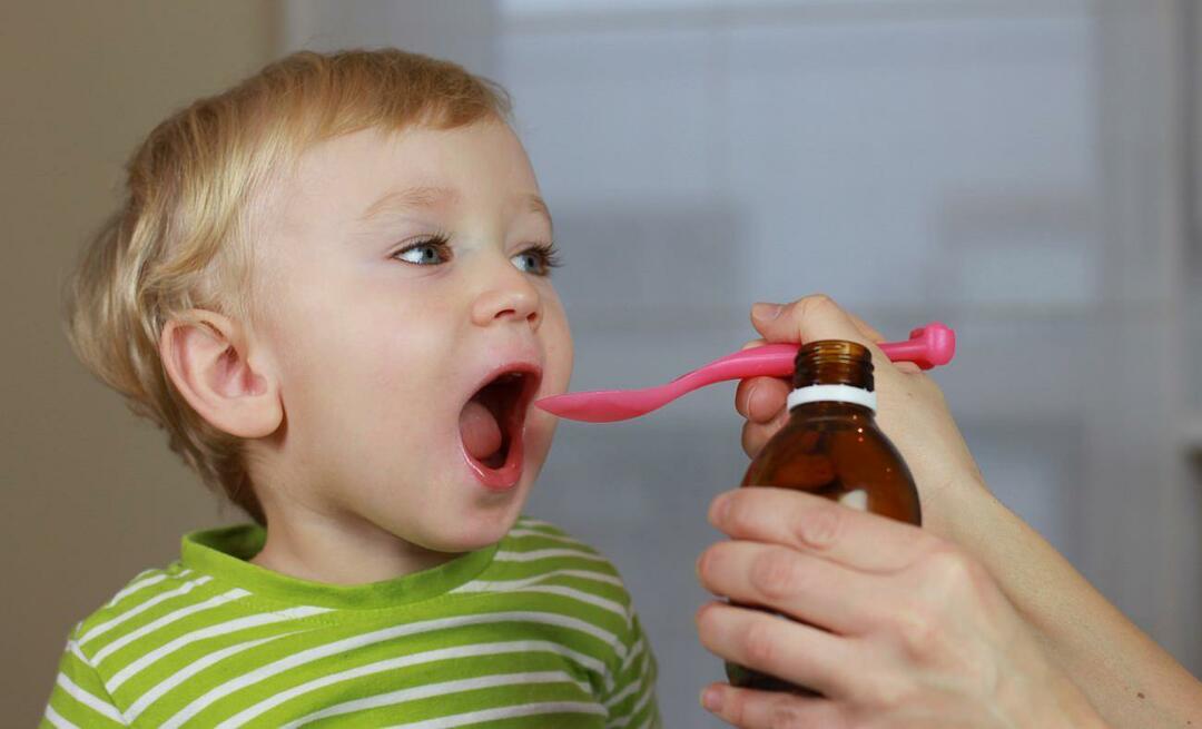 Ali je v redu, da otrokom dajemo zdravila z žlicami? Bistveno opozorilo strokovnjakov