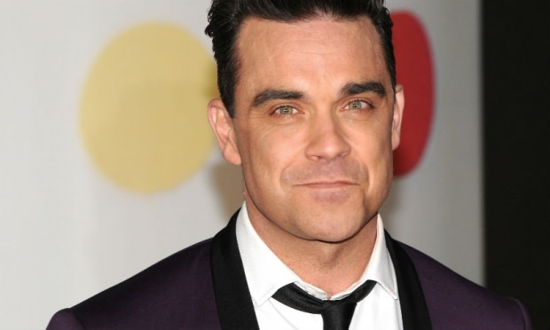 Rodil se je četrti otrok Robbieja Williamsa in njegove žene Turke Ayde Field