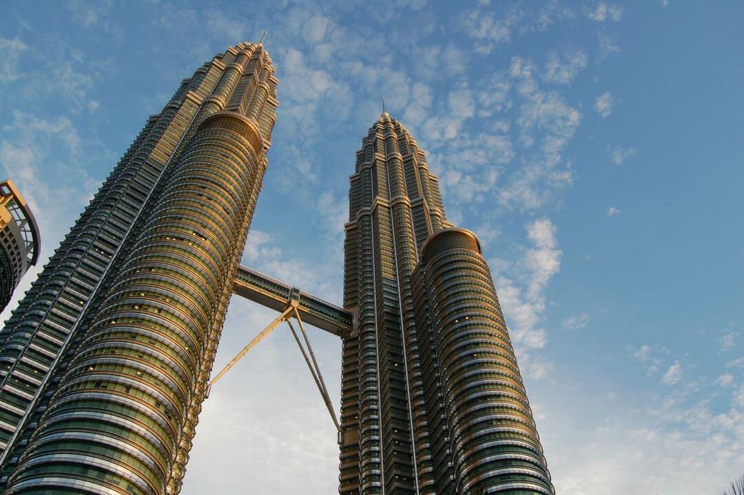  Prizori iz Petronasovih stolpov dvojčkov