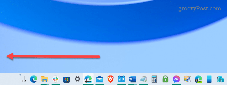 sredinska opravilna vrstica Windows 10 se premakne v levo