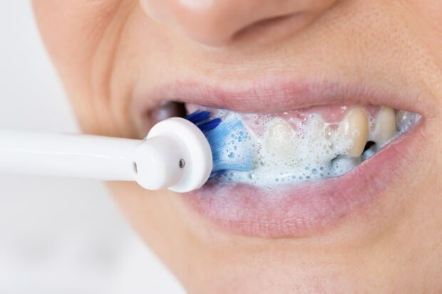 uporaba zobnih ščetk