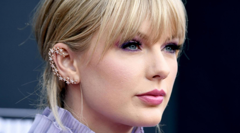 Izjava Taylor Swift je dala izjavo: Človeštvo je bolj kot kdajkoli prej ...