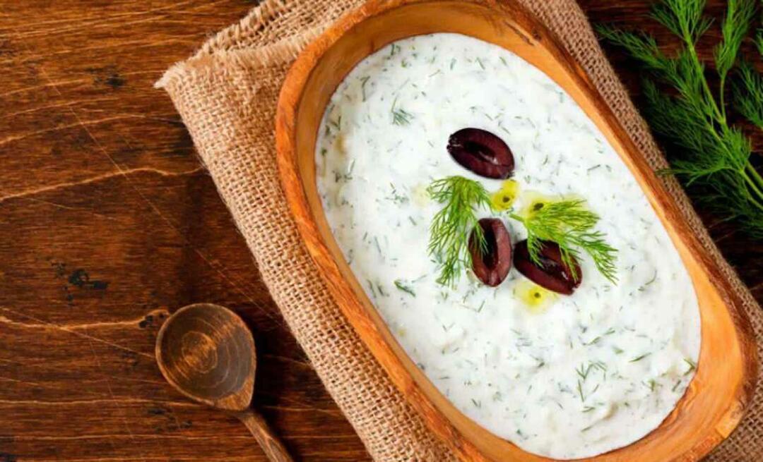 Kako narediti tzatziki iz kopra? Osvežilni recept za tzatziki z jogurtom in koprom