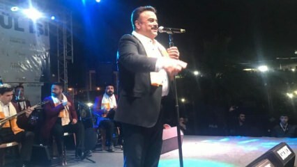 Bülent Serttaş se je vsem na odru nasmejal!