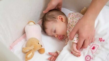 Enostavni načini za spanje dojenčkov