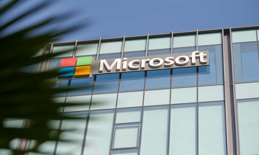 Zaposleni OpenAI grozijo, da bodo množično odšli zaradi Microsofta